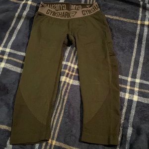Gymshark black capris
